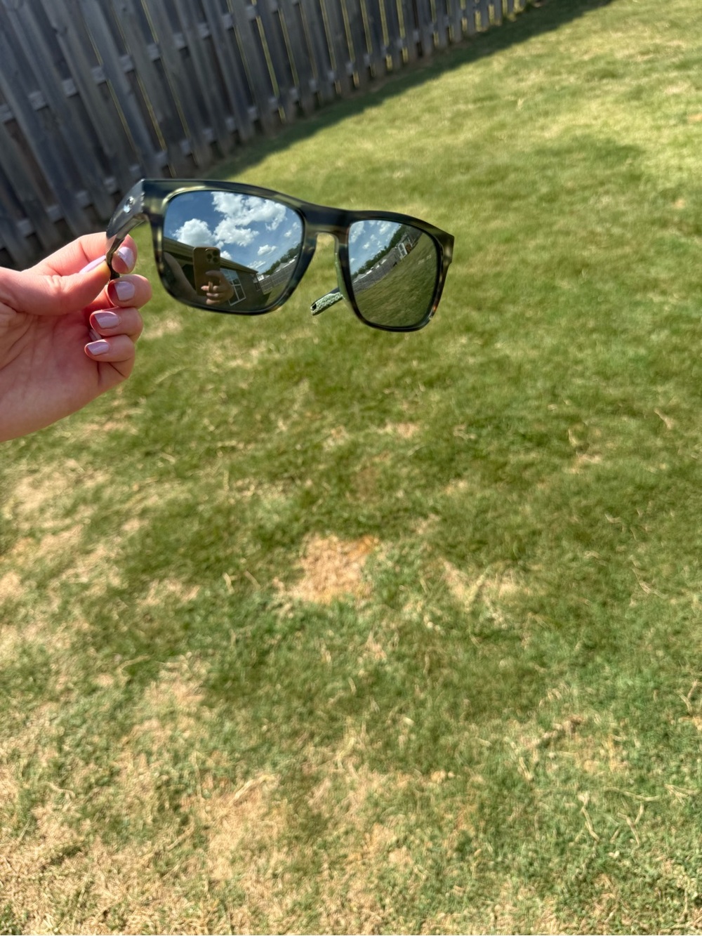 Costa Men's Sunglasses Black Frame Green Tint Lenses